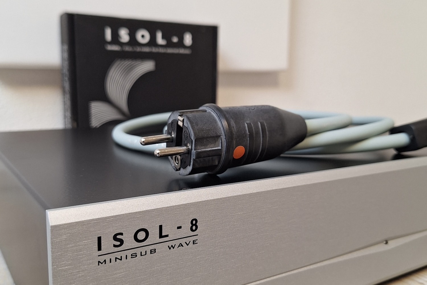 ISOL-8 netspanningsfilters